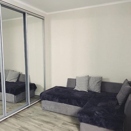 Nika Apartment Odessa Esterno foto
