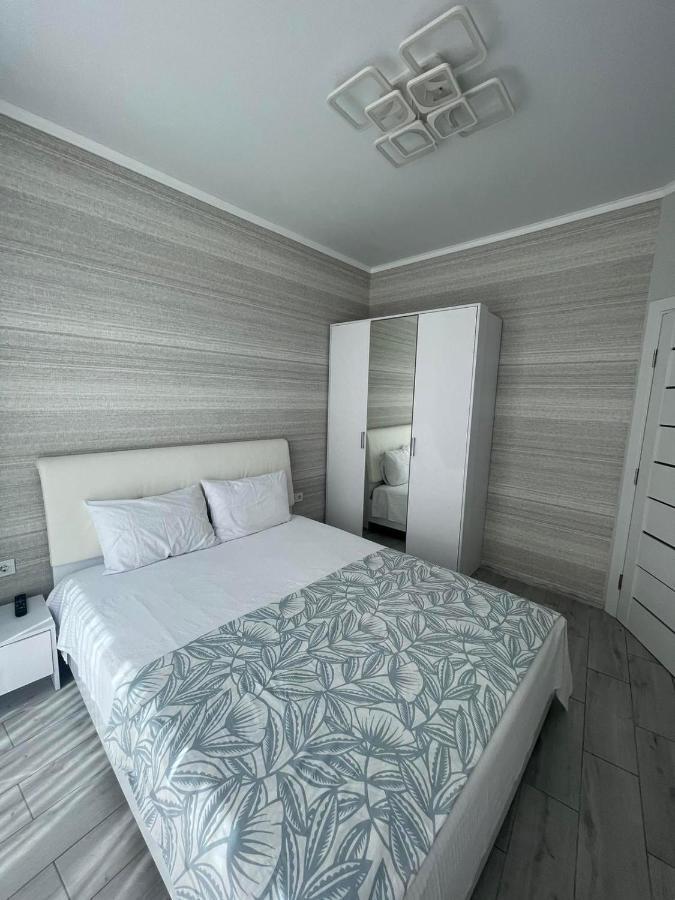 Nika Apartment Odessa Esterno foto