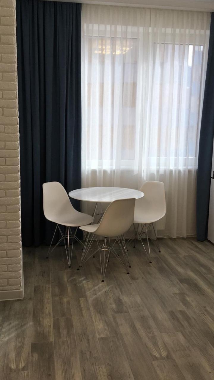 Nika Apartment Odessa Esterno foto